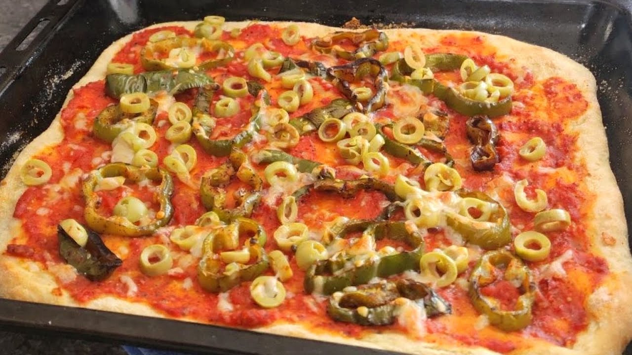 بيتزا منزلية هشيشة واقتصادية بمكونات بسيطة فالدّار 🍕