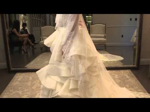 what-kind-of-jacket-can-a-bride-wear-for-a-winter-wedding?-:-bridal-fashion