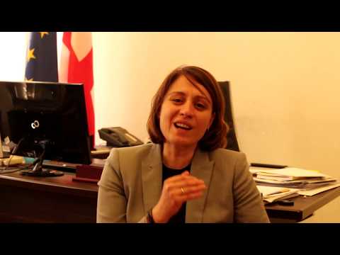 პირადი სივრცე - ელენე ხოშტარია