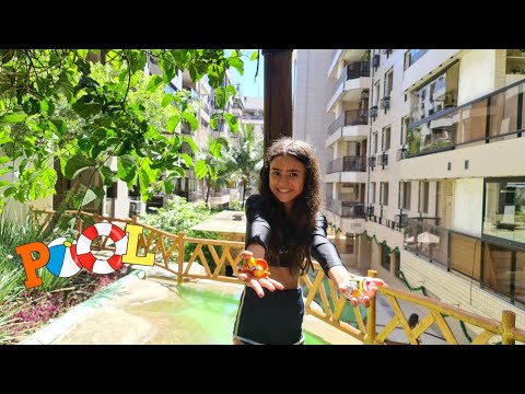 Brincadeira na piscina *challenge pool* - MARI BRITO COM VOCÊS