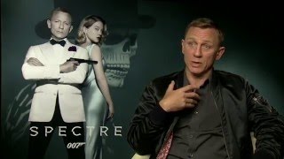 Дэниэл Крэйг: "Бонд борется, испытывая смятение" Дэниэл Крэйг: "Бонд борется, испытывая смятение"