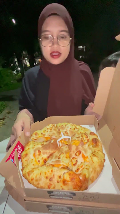 Unboxing paket dan malam nya beli pizza yang lagi viral #dayinmylife