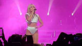 Halsey - Colors (Live HFK Tour Chile)