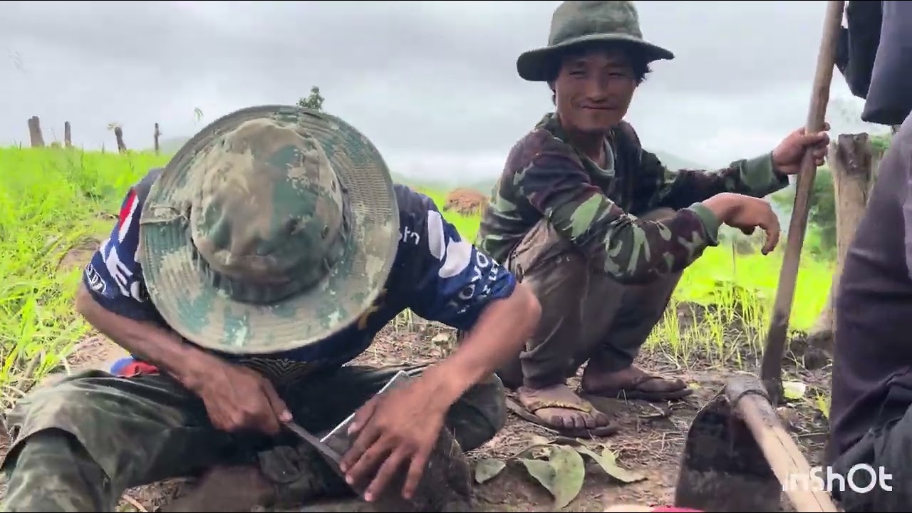 ကျတော်ယာခင်းတစ်ခင်းတောင်လုပ်ချင်ပြီ ခက်တာမိန်းမ မရသေးလို့မလုပ်နိုင်သေးဘူး😁