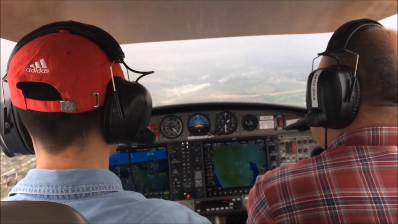 First Multi-Engine Flight Diamond DA-42 - YouTube