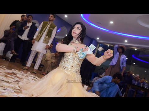 Tukur Tukur Dekhte Ho Kya - Mehak Malik | Bollywood Mujra Dance 2022