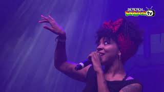 HOLLIE COOK live @ Main Stage 2015