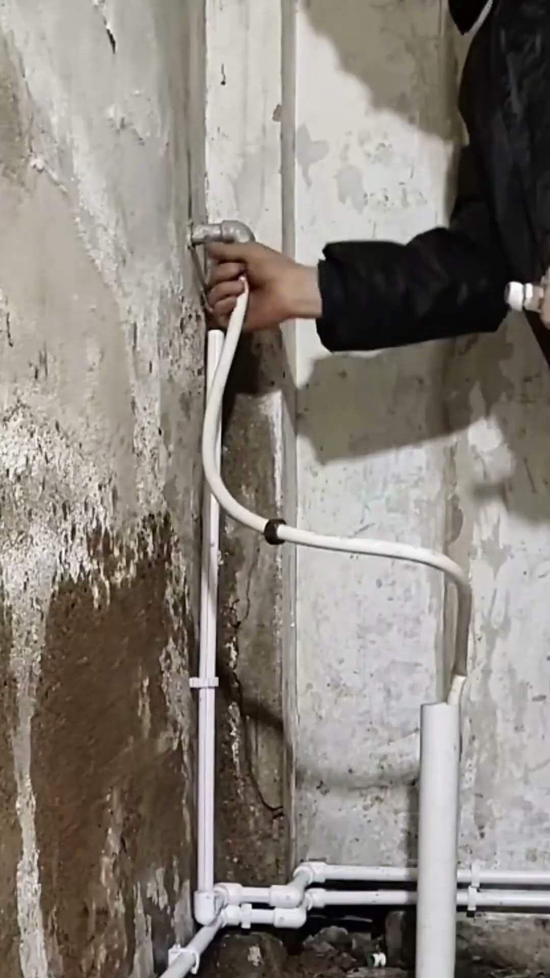 With pressure change heating faucet process- Good tools and machinery make work easy