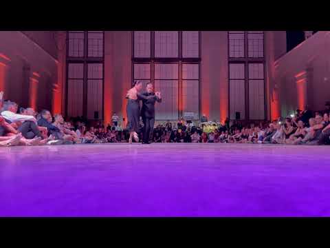 Facundo Pinero y Vanesa Villalba - (Alfredo Gobbi - Saludos) - Tango Torino Festival 2023