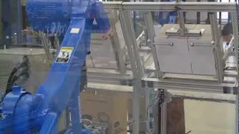 Motoman robot in picking, packing and palletising application