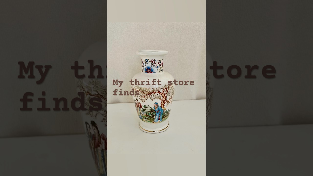 Vintage Chinese Ceramic Vase, Handpainted Chinese Ceramic Vase, Carraresi Ceramic Vase