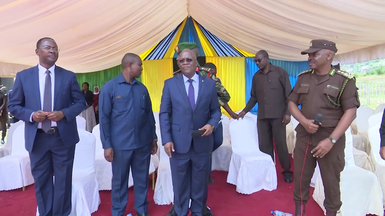 RAIS MAGUFULI AKIFUNGUA NYUMBA ZA MAGEREZA ISANGA DODOMA