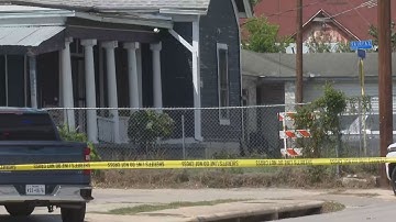 Wanted suspect arrested after standoff with deputies ends in tear gas and trapdoors