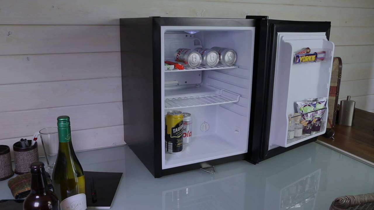 iceQ 35 Litre Solid Door Mini Bar