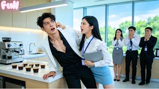 💗No one dared provoke the cold CEO, until the new intern grabbed his ear and love began!