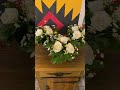 Композиция из белых роз на столы гостей