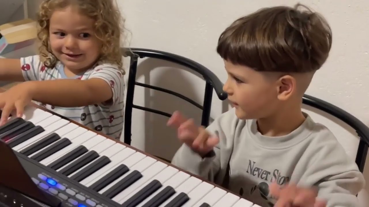 MUSTAR 88 Key Foldable Piano Keyboard with Lighted Up Keys