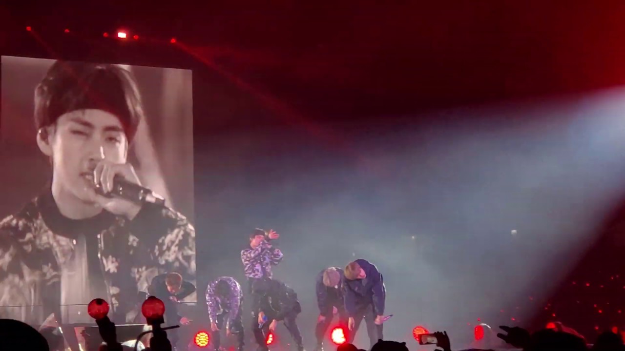 BTS - MIC DROP (SPEAK YOURSELF TOUR SOLDIER FIELD IN CHICAGO DAY 2 190512) 4K FANCAM