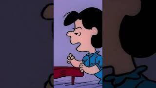 Snoopy I It's Lucy! Peanuts Meet the Gang #shorts