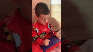 Boost artistic skills with a reusable, eye friendly writing tablet #homestec #lcdwritingtablet