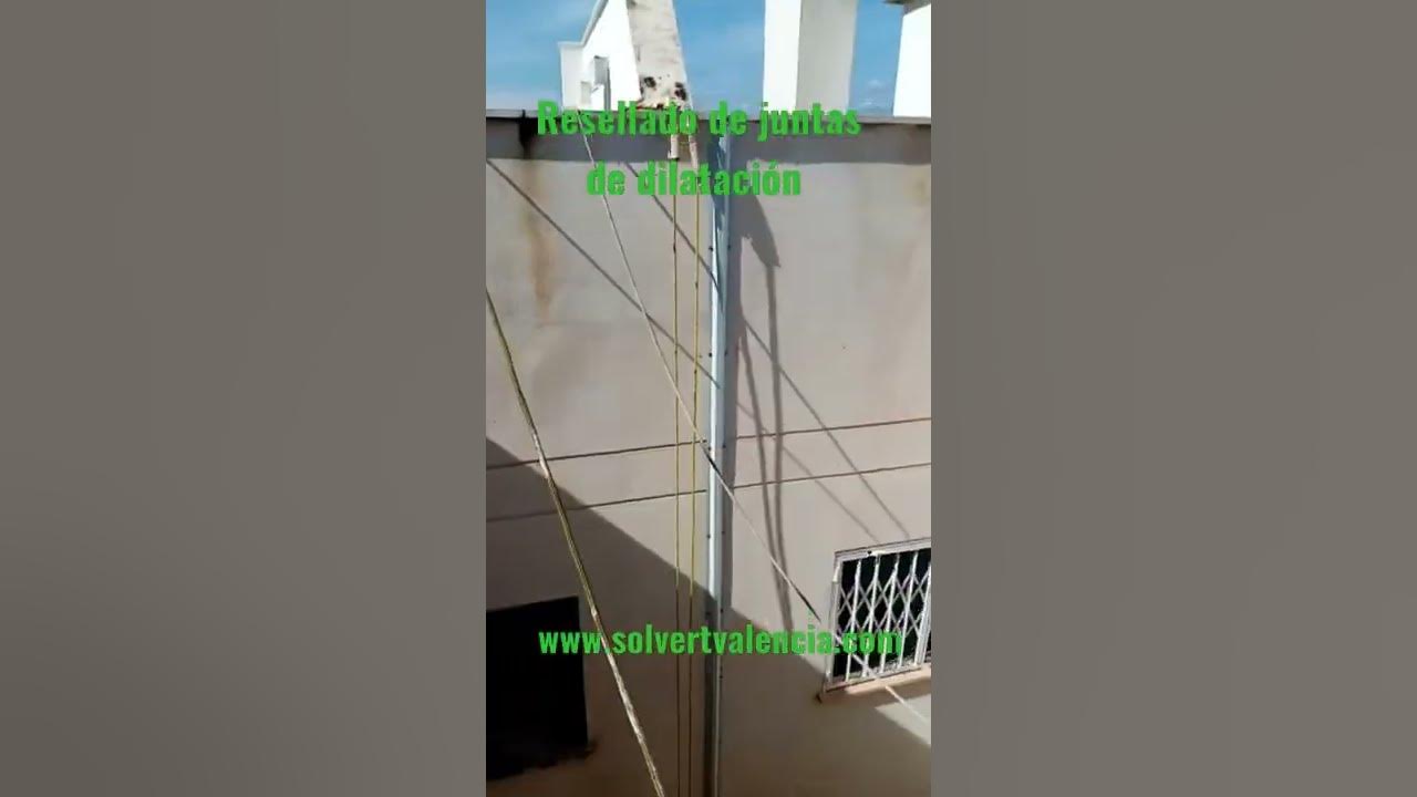 Impermeabilización de terrazas en Valencia mediante trabajos verticales.  www.solvertvalencia.com