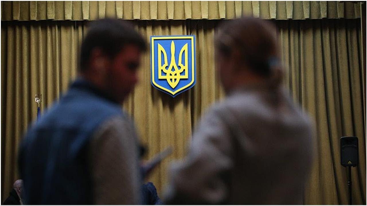 В Киевский суд подали заявление о запрете выезда Порошенко за границу ...