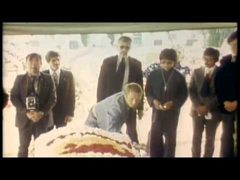 Real Footage of Bruce Lee's Funeral