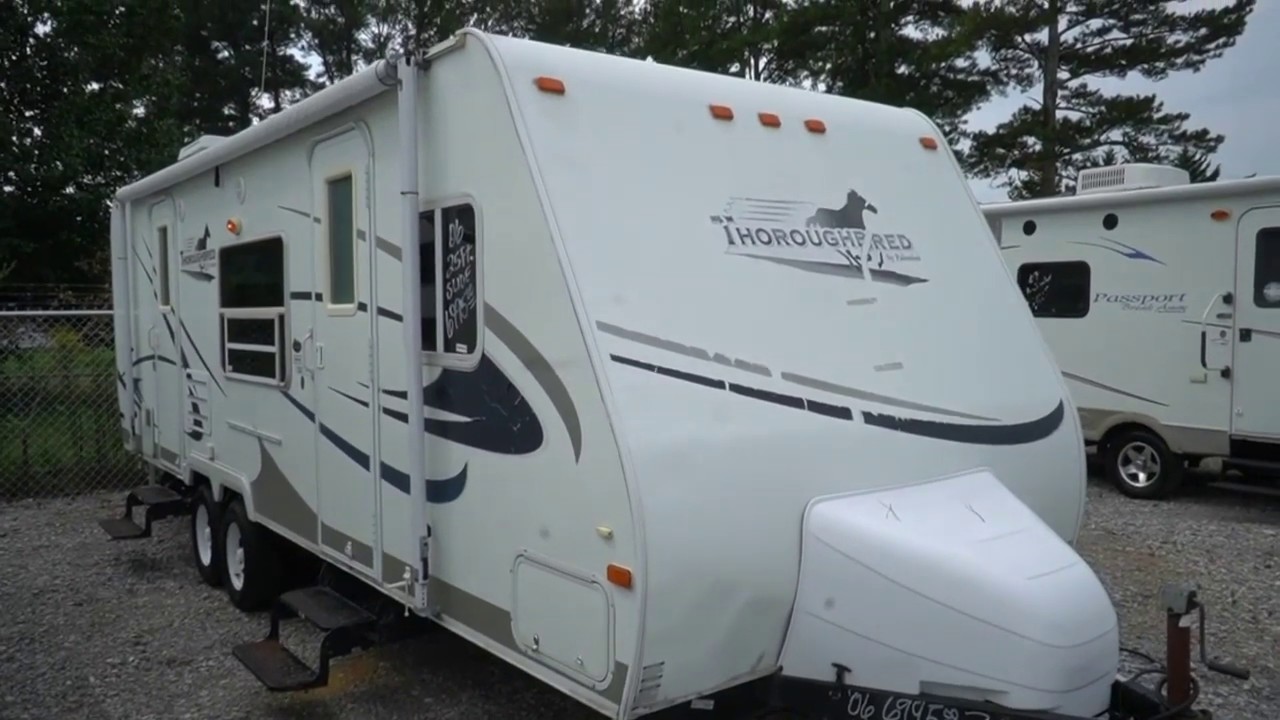 palomino thoroughbred travel trailer