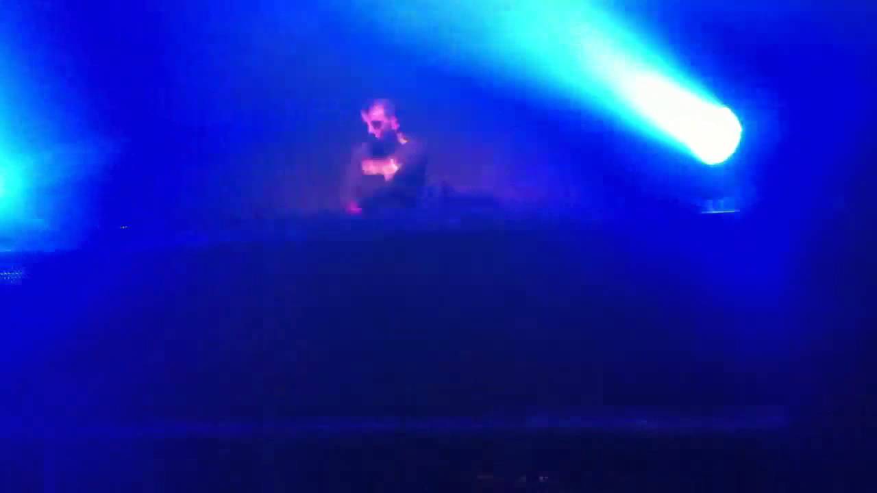 Calvin Logue - GO- Angel @ Full on Fluoro