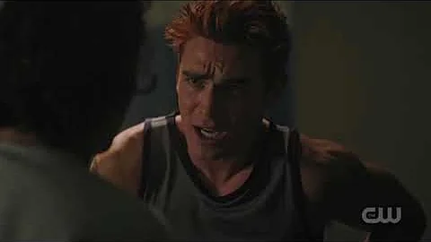 What episode does Joaquin kiss Archie?