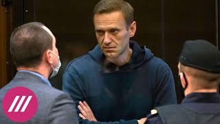«Оберштурмбанфюрер» и «внук-проститутка»: как проходит самый странный суд над Навальным