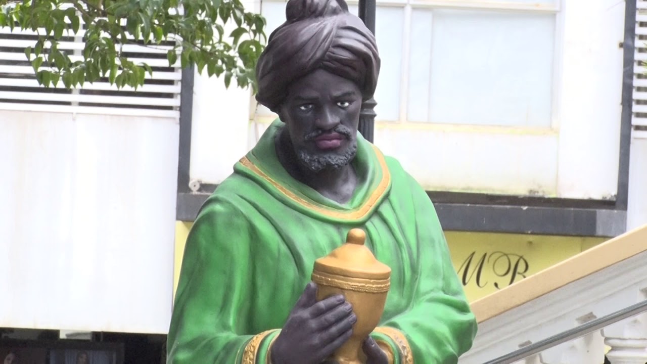 Presépio em tamanho natural é montado na Igreja Matriz