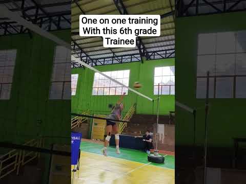 One on one training with this 6th grade training from Texas,  USA #foryou #fypシ #volleyball #sports