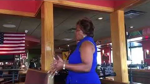 Commissioner Shirley Hines and Applebee's Manager ...