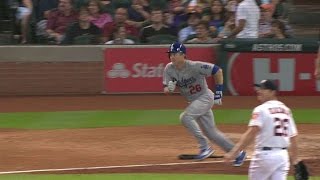 LAD@HOU: Utley tallies his first hit with the Dodgers