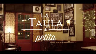 Video thumbnail of "La Taula Petita - Els Amics de les Arts (Videoclip Oficial)"