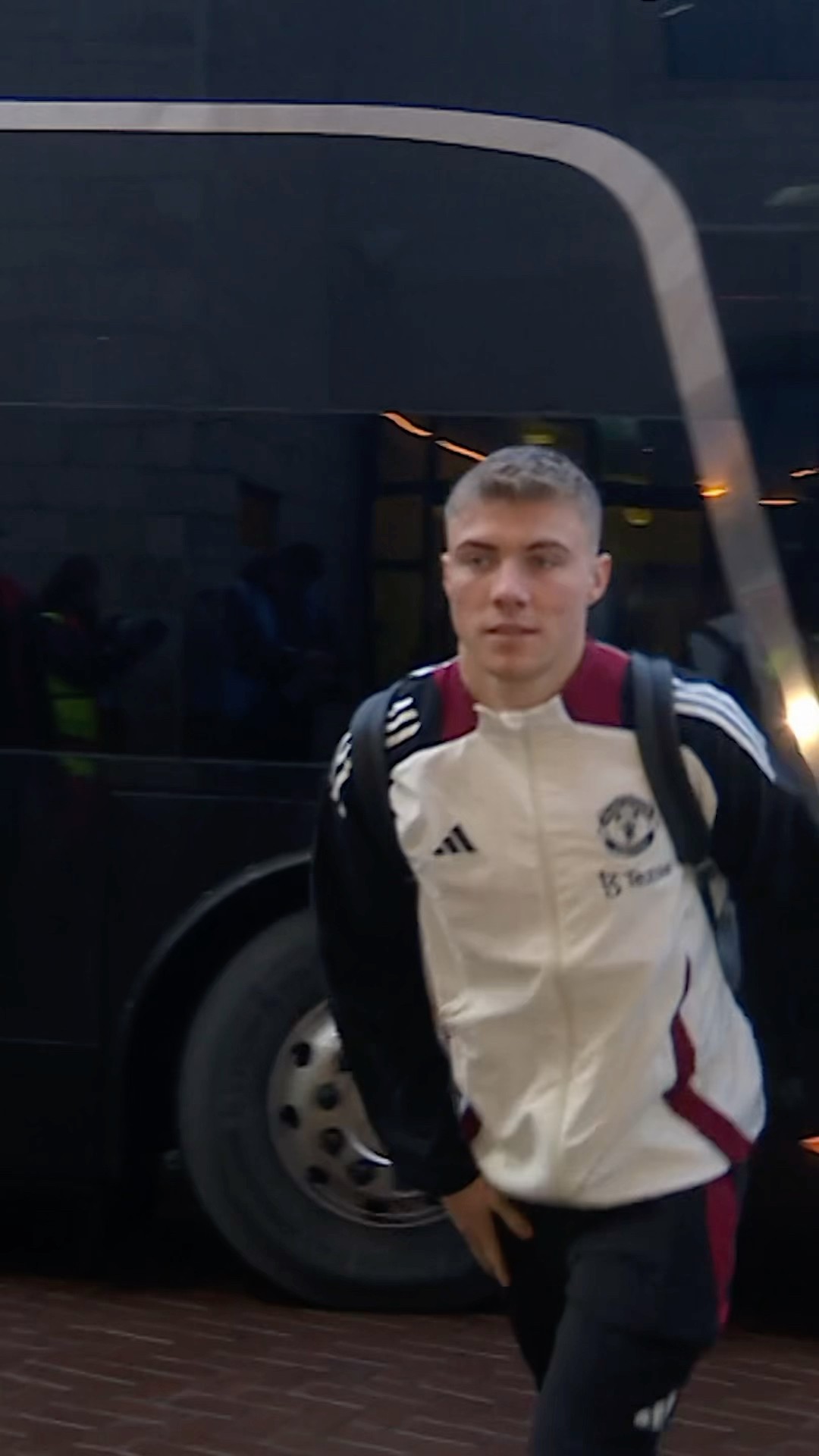 The Reds Arriving At Molineux ?