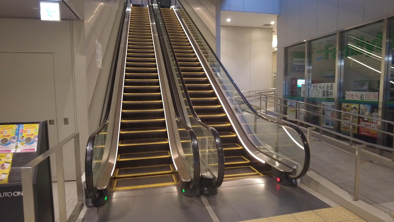 2X エスカレーター 4X エレベーター 茅場町駅から門前仲町駅へ 東京