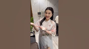 Nsnd Quế Trân quá vui khi tiệc Vu Lan Nghĩa Tình rất đông ca sĩ nghệ sĩ nỗi tiếng đến dự