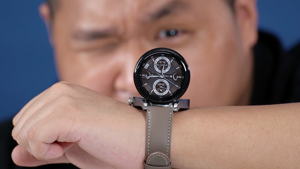 컨셉은 1등ㅋㅋㅋ 이유 있는 뚜껑 열린 스마트워치