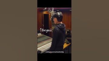 The way he always looks at her 😭🤌🏻❤️‍🩹 #jimin #jiminshorts #shorts  ‎⁨@shivibtsarmyIndia⁩ 