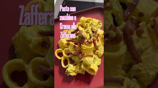 Primi piatti pasta con zucchine e crema allo zafferano #easyrecipe #sasachef #zafferano #zucchine