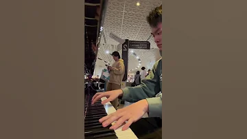 I Played Love Story In The Mall Piano Publicpiano Lovestoryindila Indila 