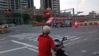 125次經由山線開往屏東的PP自強號，12節為PPP無階親子車廂(其中多數節為有無階車廂)
