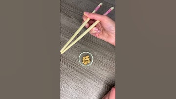 How to Use Chopsticks in LESS than 60 secs! #SHORTS