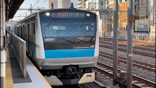 E233系1000番台ｻｲ162編成が快速電車として鶯谷駅4番線を通過するシーン（1423A）2022.11.19