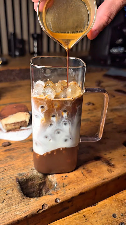 Tiramisu Latte dingin terenak yang pernah saya coba 🤎