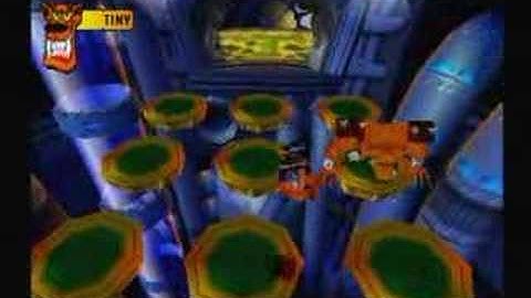 Crash Bandicoot 2 - Warp Room 3 Boss - Tiny Tiger