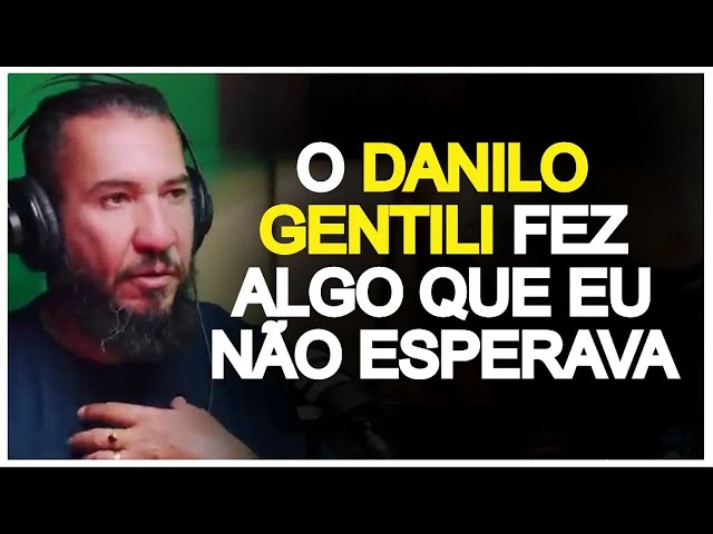 DANILO GENTILI SURPREENDE RODOLFO ABRANTES NO PROGRAMA THE NOITE | Podcast Jesuscopy class=