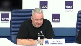 Игорь Тихомиров: Я 20 лет не брал в руки бас гитару.